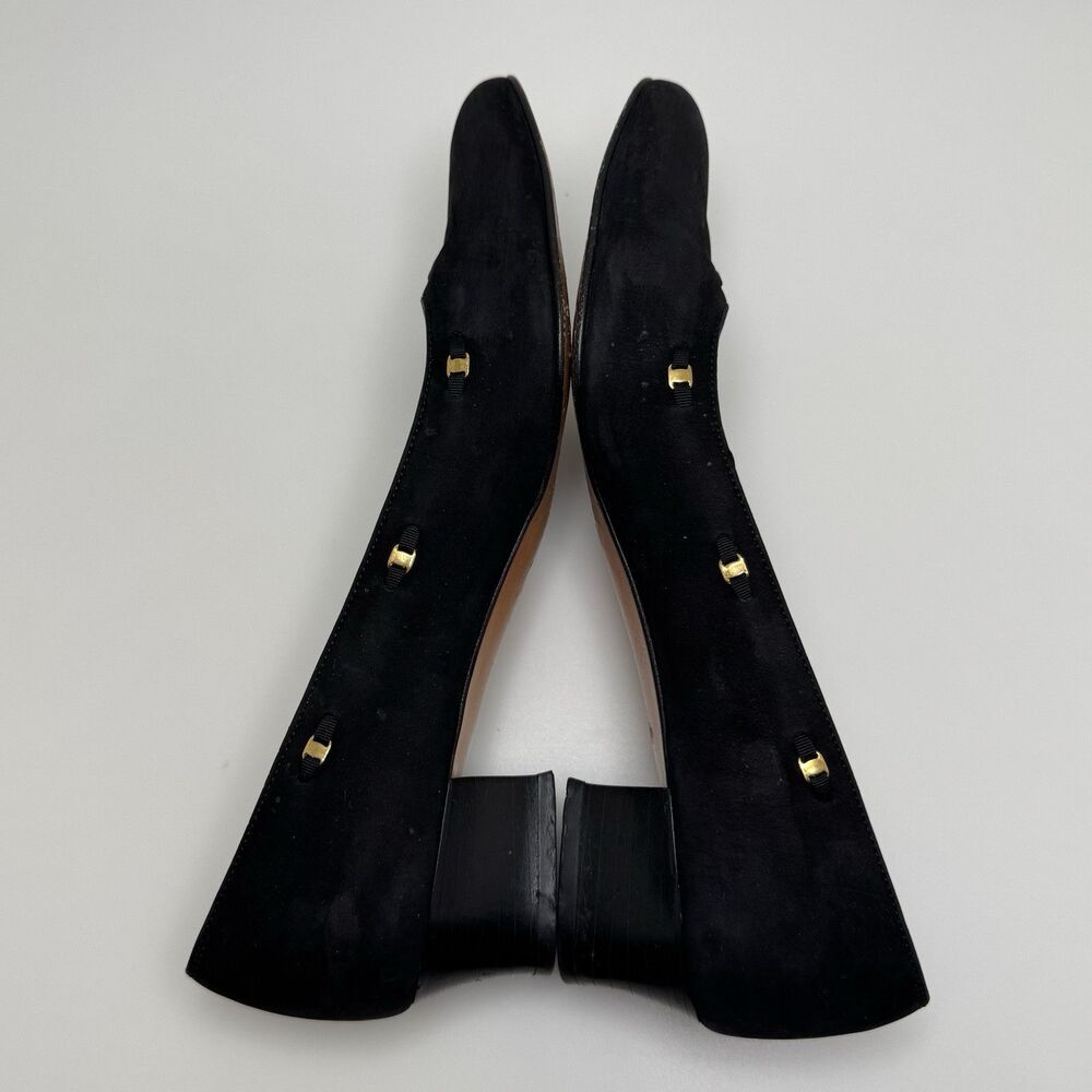 SALVATORE FERRAGAMO Black Nubuck Gold Hardware Pump Heels Size 7 AAAA 4A Narrow - Picture 10 of 12